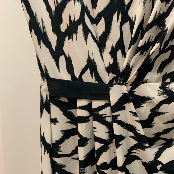 Armani Exchange Black and White Dress Size 4 - Picture 4 of 4